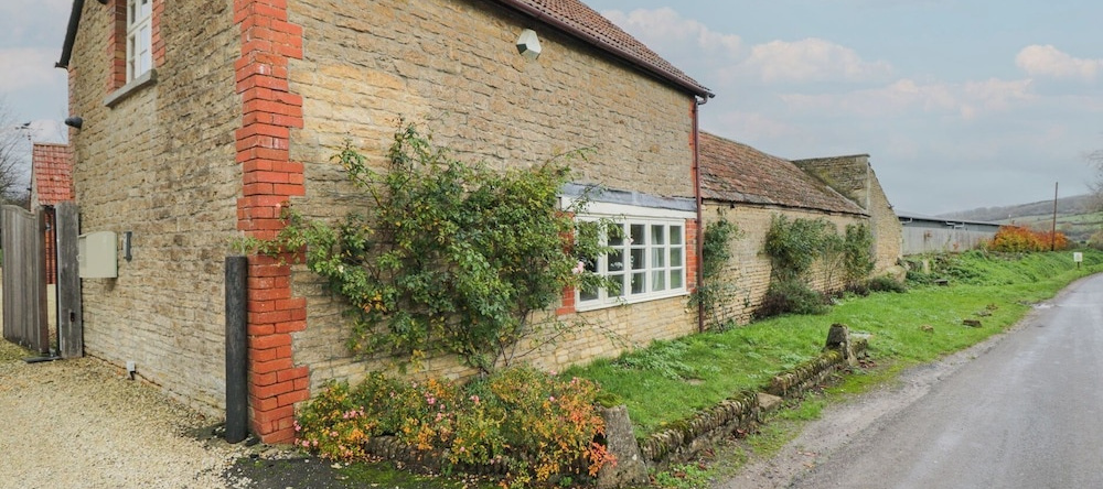 Granary Cottage, Lacock — photo 1