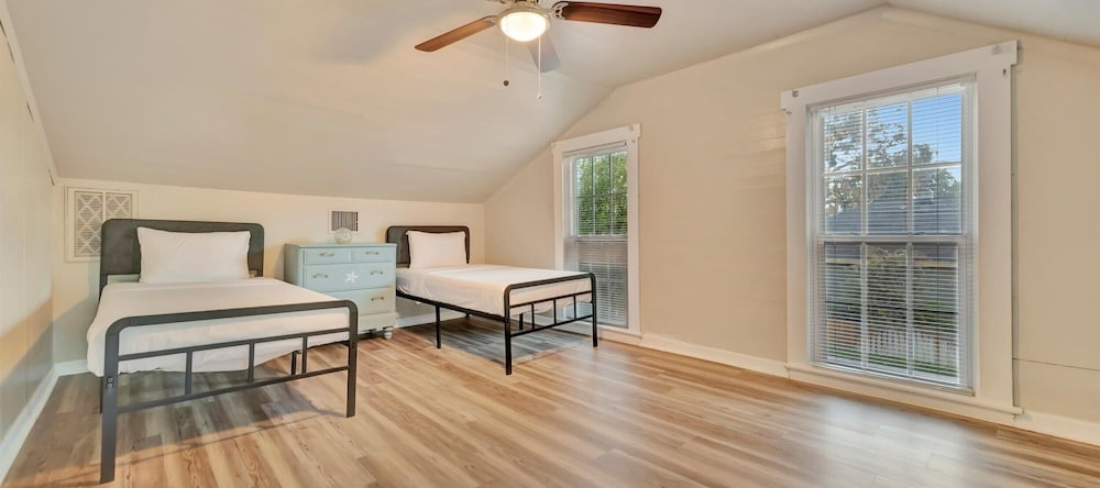 Historic Haven by Downtown Safety Harbor, Safety Harbor — photo 1