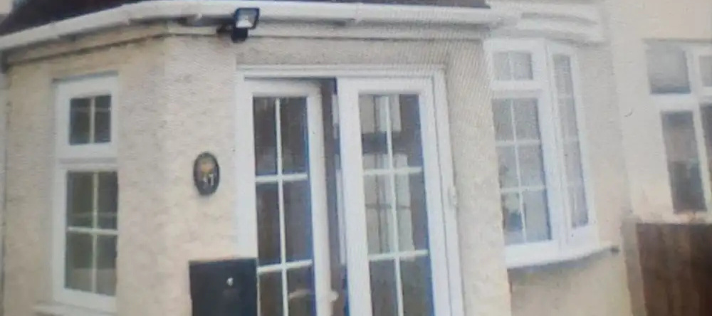 Charming 3-bed House in Dartford, London — photo 1