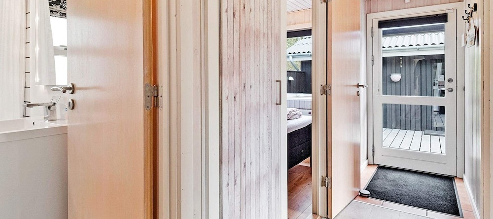 Elegant Holiday Home in Jutland With Whirlpool, Nykobing Mors — photo 1
