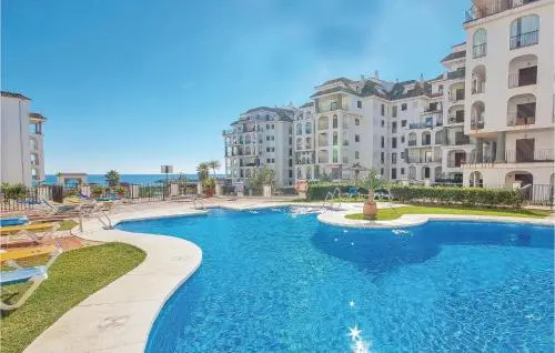 Three-Bedroom Apartment In Puerto De La Duquesa, Кастильо де ла Дукеcа — фото 1