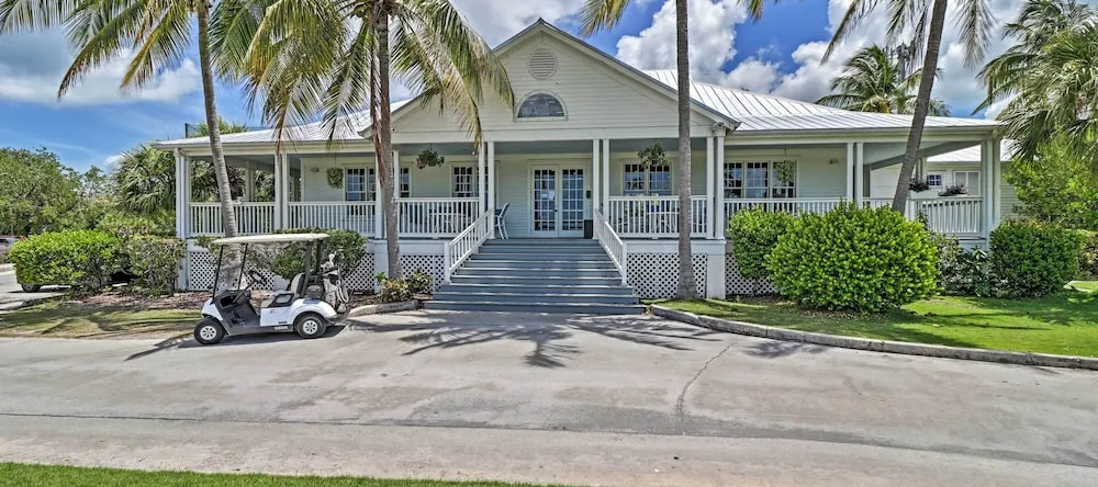 Key West Home On Golf Course W/ Patio & Grill!, Сток-Айленд — фото 1
