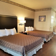 Mid City Inn and Suites, 皮科里韦拉 — 照片 2