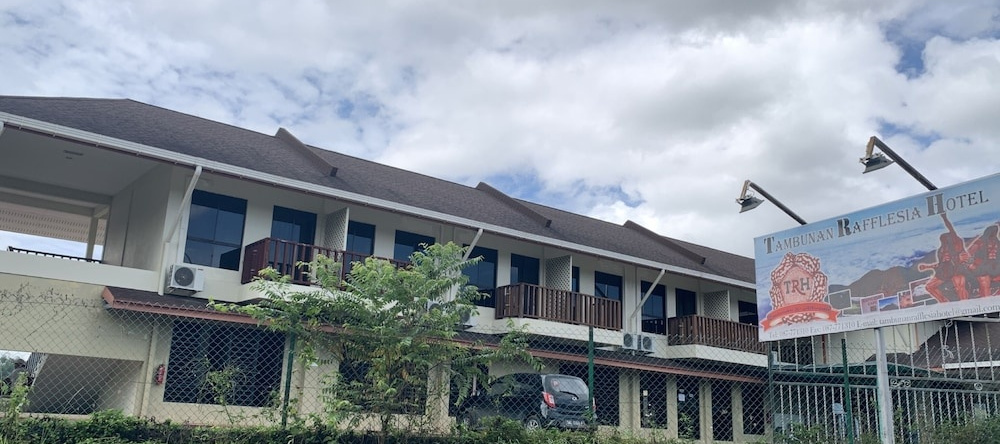OYO 89988 Tambunan Rafflesia Hotel, Tambunan — photo 1