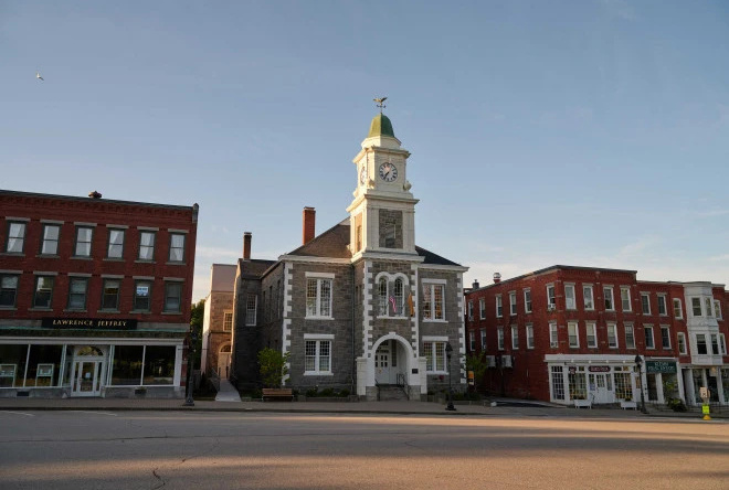 The Abner Hotel, Litchfield — photo 1