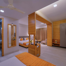 Wingston A TreeHouse Hotel Barsana, 甲西 — 照片 5
