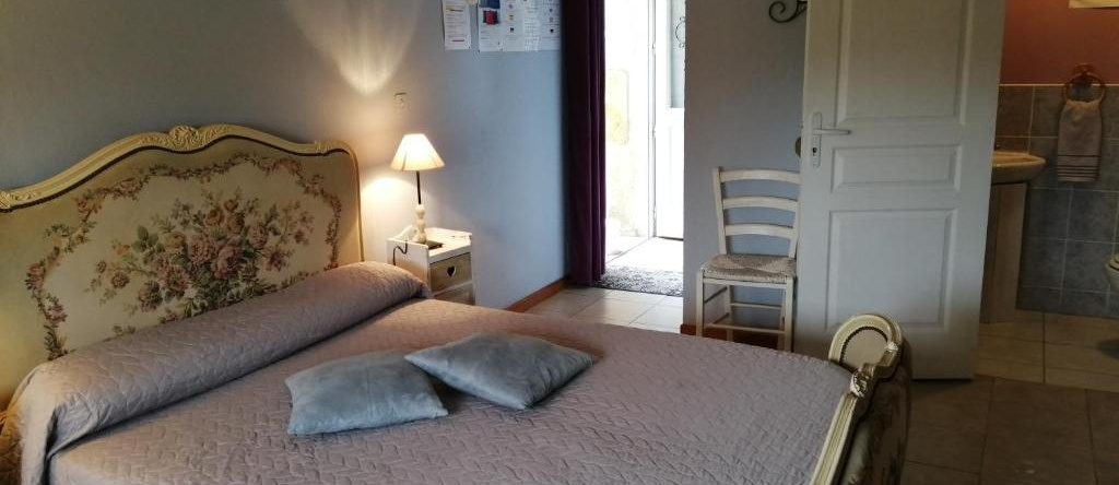 Chambre PEYROUTAS " CAMILLE" Vignonet St Emilion, Vignonet — photo 1
