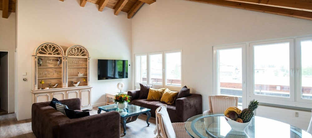 PREMIUM APARTMENTS at Monte Rosa, Taesch — photo 1