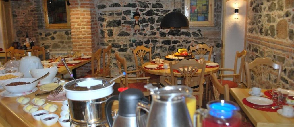 Hotel Vila Sigal Korce, Korca — photo 1