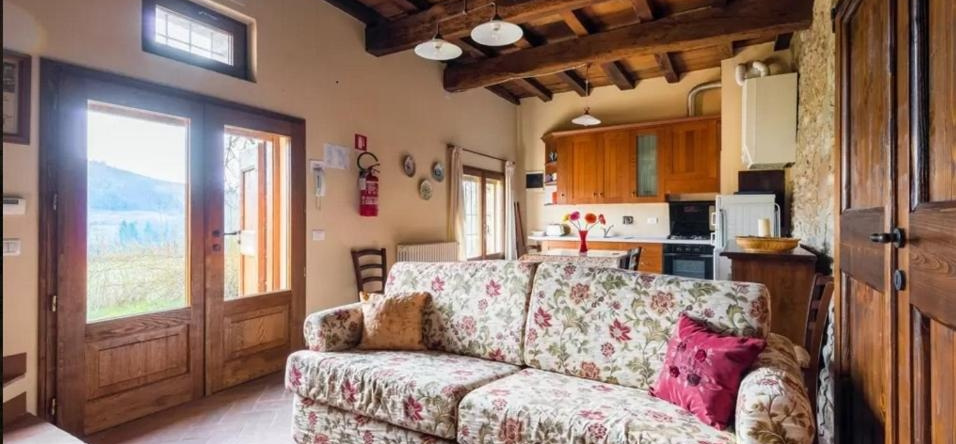 Agriturismo Ca' Bertu', Castello di Serravalle — photo 1