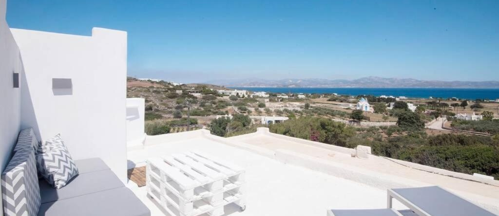 SUNNY Studio w.Breathtaking Naxos Views in Isterni, Isterni — photo 1