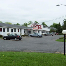 Allen's Budget Motel, Уотертаун — фото 4