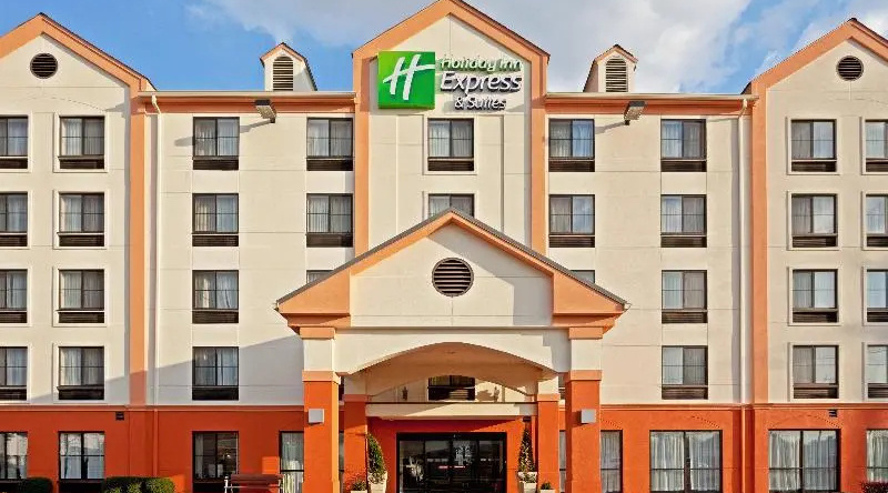 Holiday Inn Express Meadowlands Area, Карлстадт — фото 1
