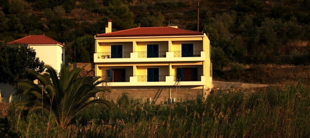 Eleftheria's Studio, Agios Georgios — photo 1