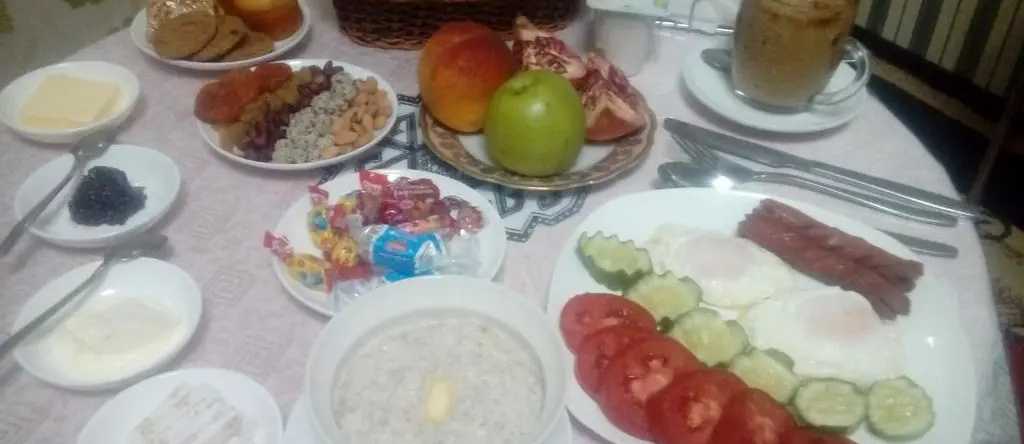Family Guest house - Friends-J, 努库斯 — 照片 1