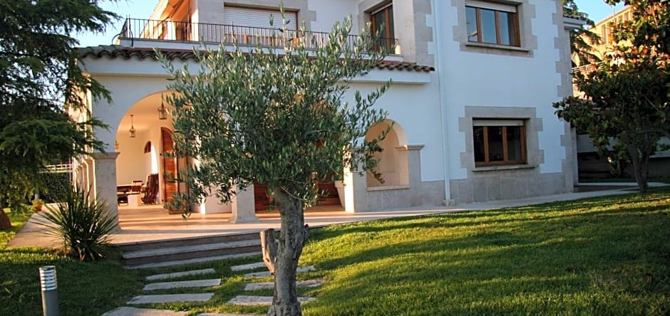 Montjuic Bed & Breakfast, Жирона — фото 1