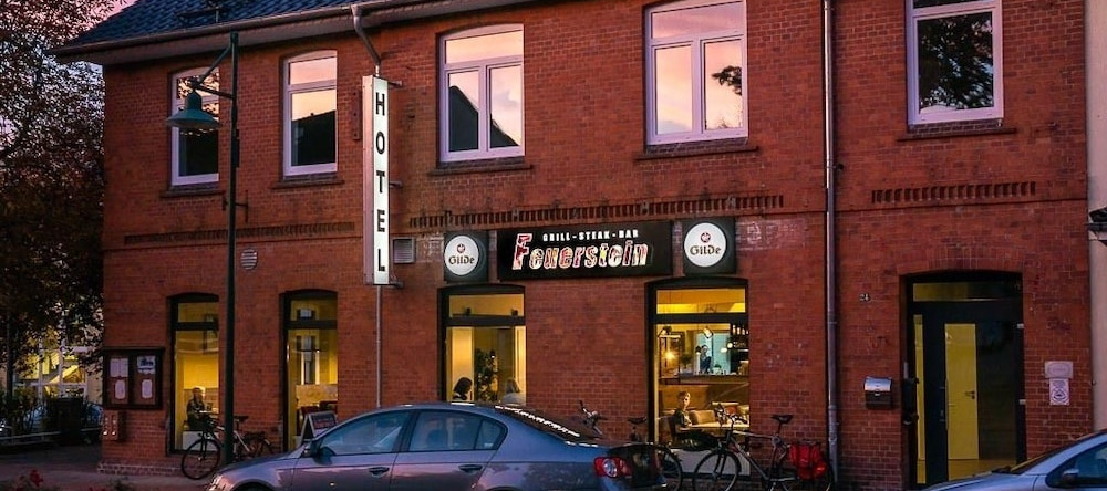Hotel-Feuerstein, Нойенкирхен — фото 1