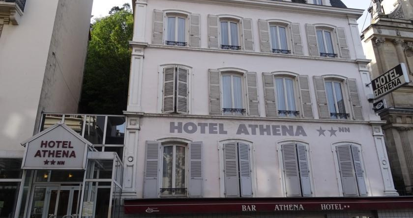 Athena, Royat — photo 1