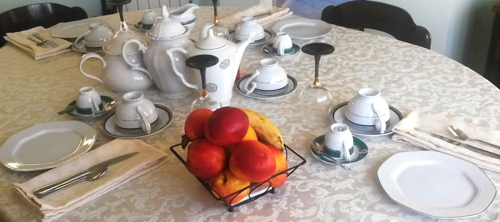 B&B La Casa al Piccolo Borgo, 瓦洛-德拉卢卡尼亚 — 照片 1