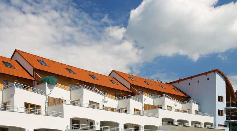 Lipno Lake Resort, 伏尔塔瓦河畔利普诺 — 照片 1