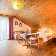 Nichtraucher-Ferienhotel Hohen Bogen, 诺伊基兴拜姆海利根布卢特 — 照片 2