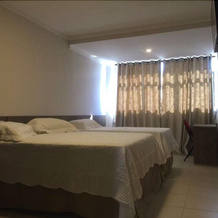 Village Plaza Hotel, 巴尔巴塞纳 — 照片 2