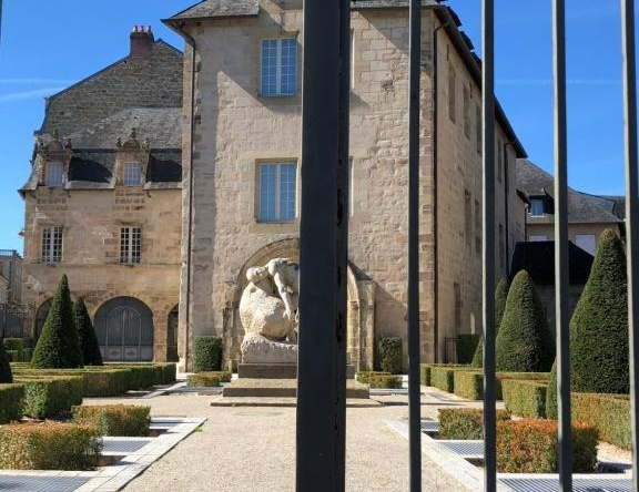 ★ Studio ★ Brive Centre ★, 布里夫拉盖亚尔德 — 照片 1