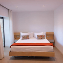 Hotel NM Suites by Escampa Hotels, 卡斯特尔-普拉特哈达罗 — 照片 5