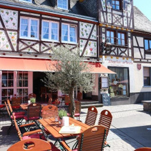 Winzerhäuschen am Brunnen, 科伯恩-贡多夫 — 照片 3