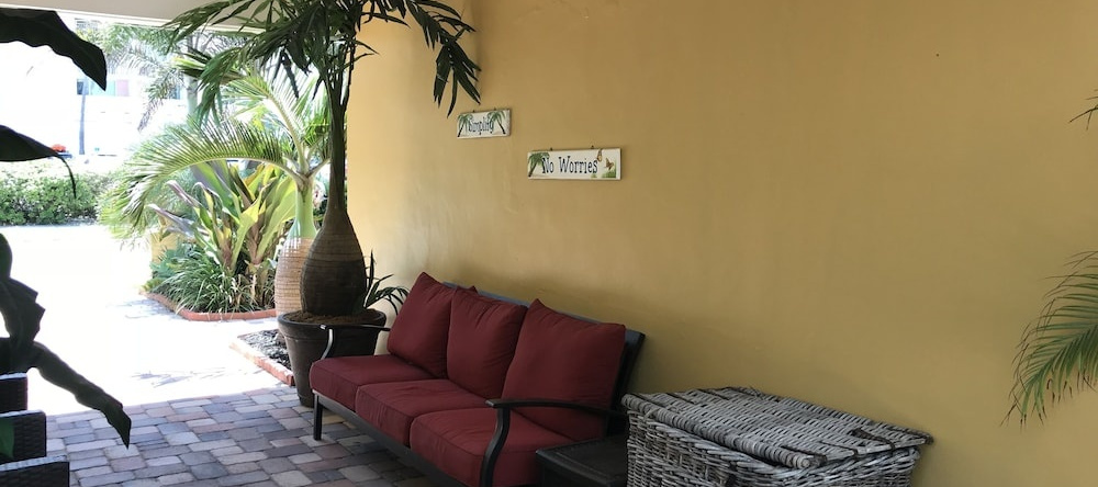 Atlantic Shores Vacation Villas, Palm Beach Shores — photo 1