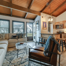 Chic Greek Peak Ski Resort Townhome W/ Balconies!, Вирджил — фото 3