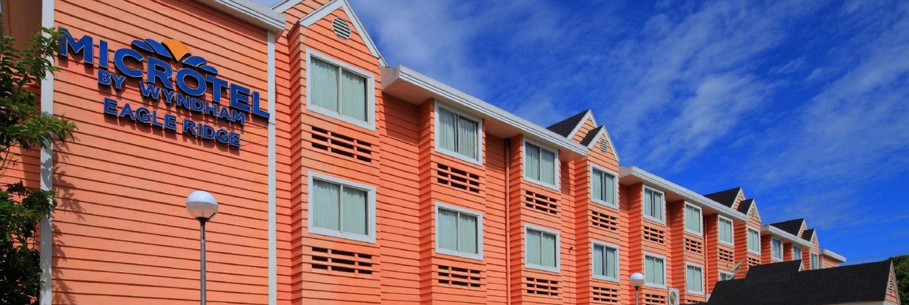 Microtel by Wyndham Eagle Ridge, General Trias — photo 1