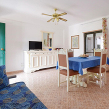 Stunning Home in Roseto Capo Spulico With 4 Bedrooms, 罗塞托卡波斯普利科 — 照片 5
