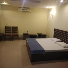 A-5 , Vijay Path,Tilak Nagar Jaipur, Jamb — photo 2