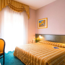 Hotel Capri, Бардолино — фото 4