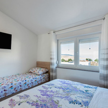 Bright Holiday Home in Jasenice With Beach Nearby, 亚塞尼采 — 照片 2