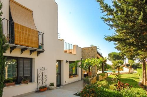 Villa Bianca, 坎波费利切迪罗切拉 — 照片 1