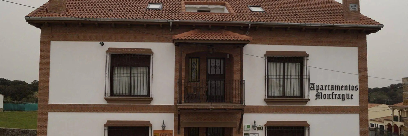 Apartamentos Monfragüe, Torrejon El Rubio — photo 1