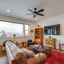 Walk to Marina: Tillamook Bay Apt w/ Water Views!, Garibaldi — photo 3