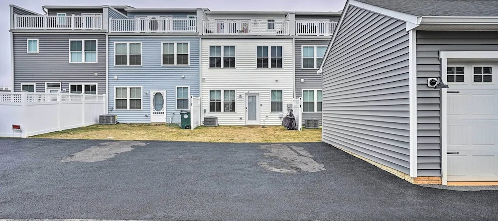 Modern Townhome 4 Mi To Downtown Frederick!, Фредерик — фото 1