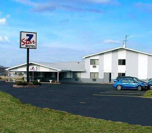 7 Star Inn Marshfield, Marshfield — photo 1