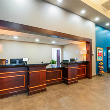 Comfort Inn & Suites, 金卡丁 — 照片 2