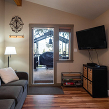 The Great Escape Secluded with Hot Tub, Port Renfrew — photo 4