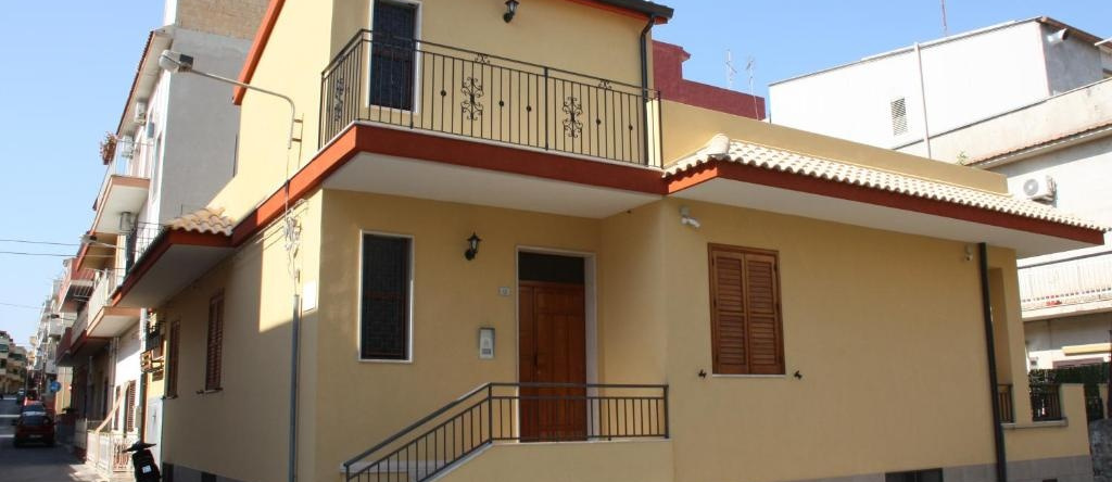 Casa Viola, 波扎洛 — 照片 1