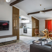 First Apartments, 福克沙尼 — 照片 3