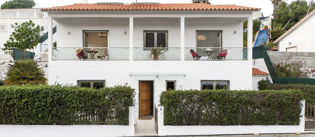 Beachouse - Surf, Bed & Breakfast, Ericeira — photo 1