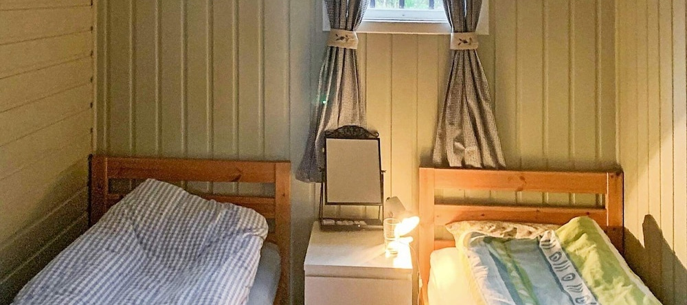 6 Person Holiday Home in Ostereidet, 林达斯 — 照片 1