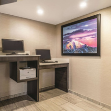 La Quinta Inn & Suites by Wyndham Glenwood Springs, 格伦伍德斯普林斯 — 照片 3