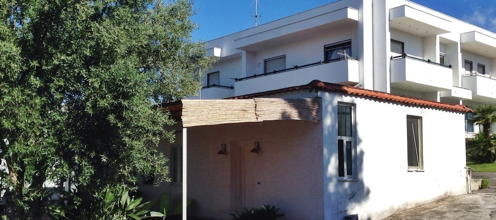 Cozy Holiday Home In Trecase With Balcony - Casa Per Ferie, Треказе — фото 1