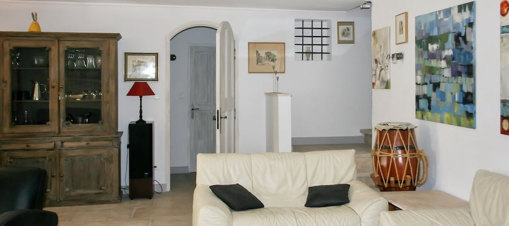 Villa With 4 Bedrooms in Mollans-sur-ouvèze, With Wonderful Mountain V, 乌韦兹河畔莫朗 — 照片 1
